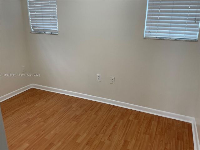 Home for rent at 2050 NE 140 11 - photo 5239897