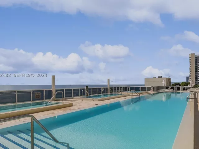 1-bedroom condo for rent in Hallandale Beach - 1830 S Ocean Dr 5005 - MondialRealty
