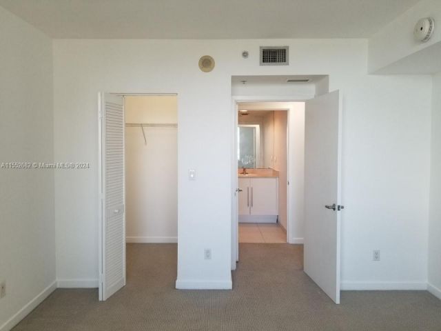 Apartment for sale  Unit #2118 - photo 5162480