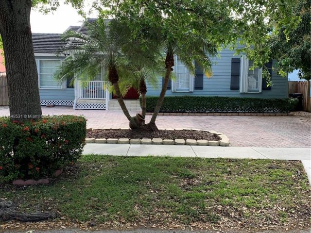 Home for sale at 9823 SW 161st Pl - photo 5165258