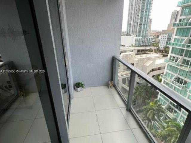 Apartment for rent  Unit #1606 - photo 5744621