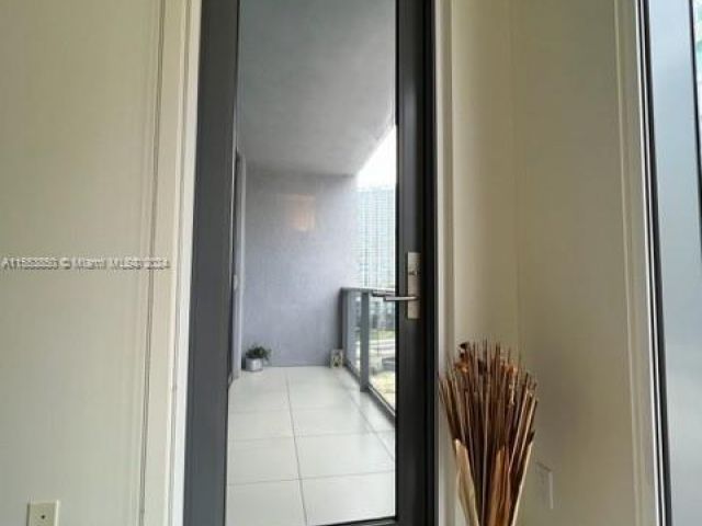 Apartment for rent  Unit #1606 - photo 5744622