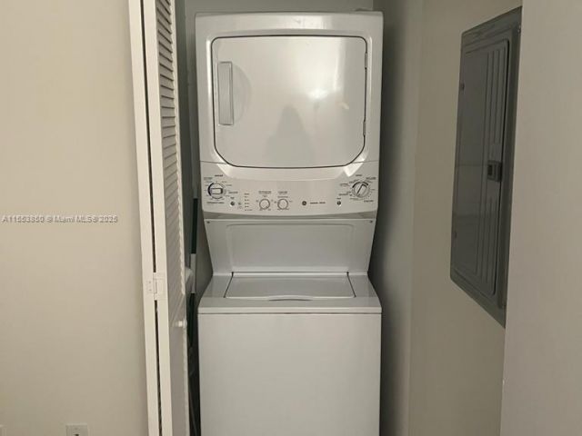 Apartment for rent  Unit #1606 - photo 7433481