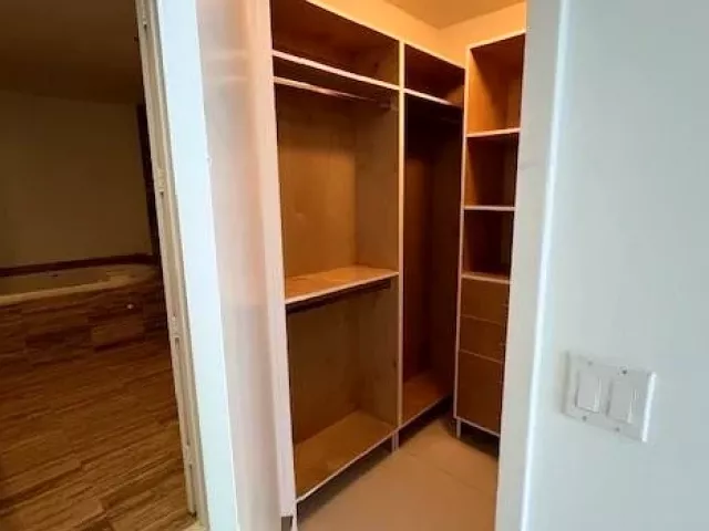 3-bedroom condo for sale in Sunny Isles Beach - 16001 Collins Avenue 502 - MondialRealty