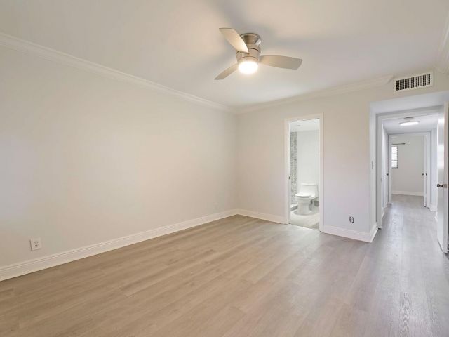 Home for rent at 1769 NE 40th Pl 505 - photo 5166504