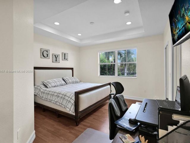 Home for sale at 11811 SW 137th Pl - photo 5173555