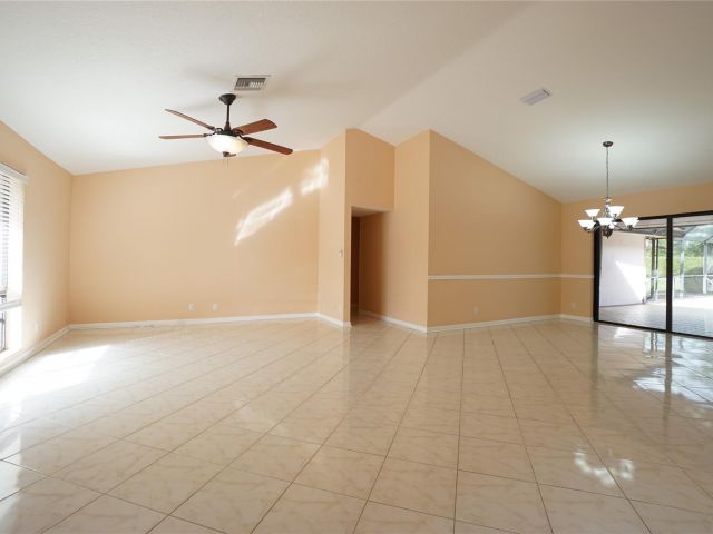 Home for rent at 375 NW 53rd St - photo 5172472