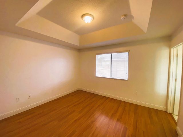 Home for rent at 2527 SE 15th Pl - photo 5174560
