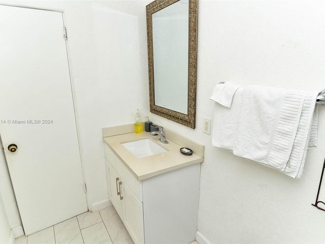 Home for rent at 240 NW 197th St 1 - photo 5399679