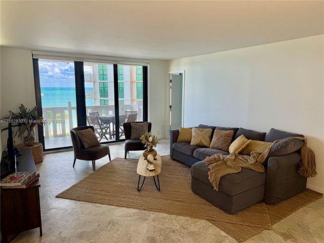 Apartment for sale  Unit #A404 - photo 5675438