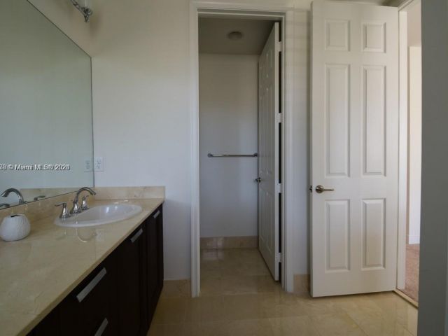 Home for rent at 8375 NW 51st Ter . - photo 5176121