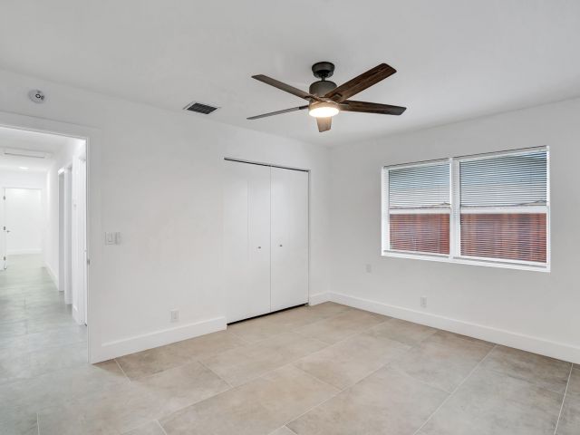 Home for rent at 521 NE 32nd Street - photo 5427447