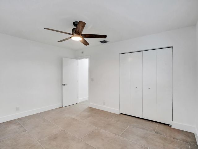 Home for rent at 521 NE 32nd Street - photo 5427448