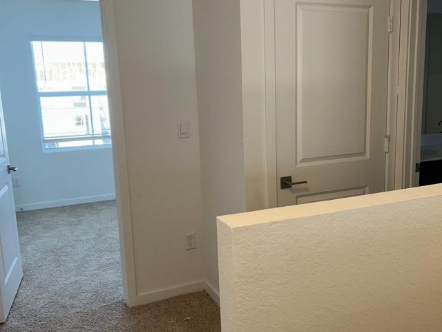 Home for sale at 826 SE 17th St 826 - photo 5179708