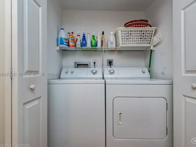 2-bedroom condo for rent in Hallandale Beach - 2080 S Ocean Dr 602 - MondialRealty