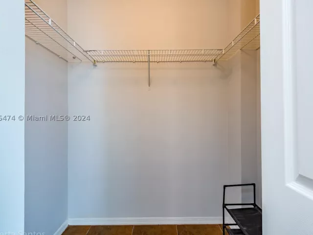 2-bedroom condo for rent in Hallandale Beach - 2080 S Ocean Dr 602 - MondialRealty