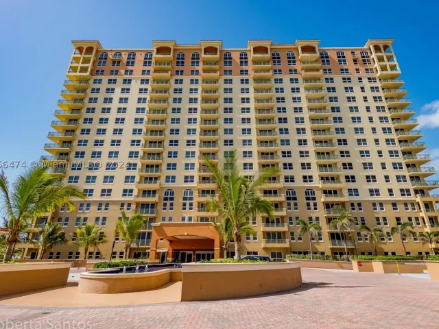 2-bedroom condo for rent in Hallandale Beach - 2080 S Ocean Dr 602 - MondialRealty