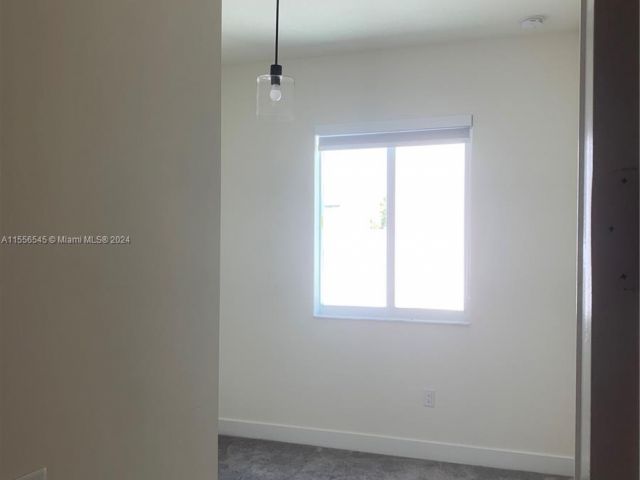 Home for rent at 10329 NW 66th St 0 - photo 5338177