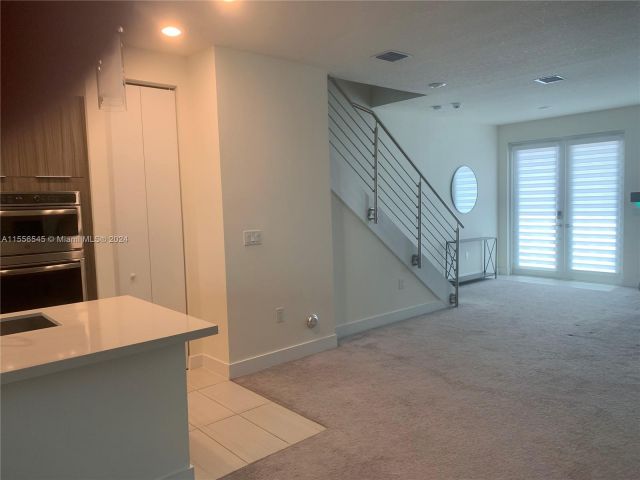 Home for rent at 10329 NW 66th St 0 - photo 5338181