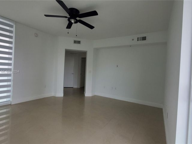 Apartment for sale  Unit #932 - photo 5185282