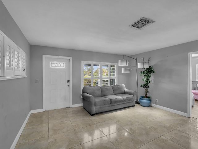 Home for sale at 5517 NE 6th Ave - photo 5181595