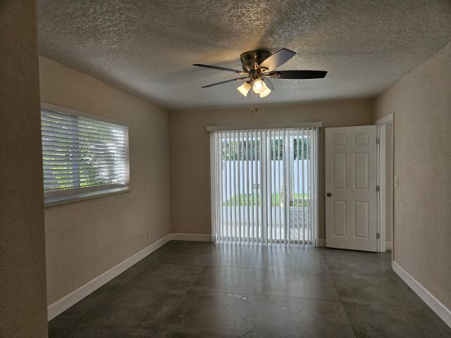 Home for rent at 1060 NW 6th Terrace - photo 5196587