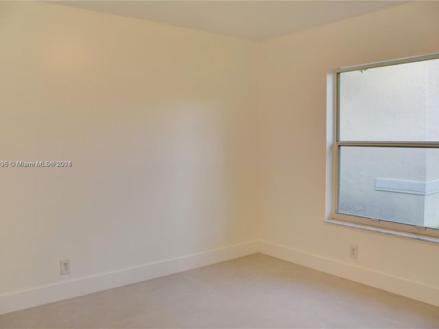 Home for rent at 3259 SW 49th St - photo 5343754