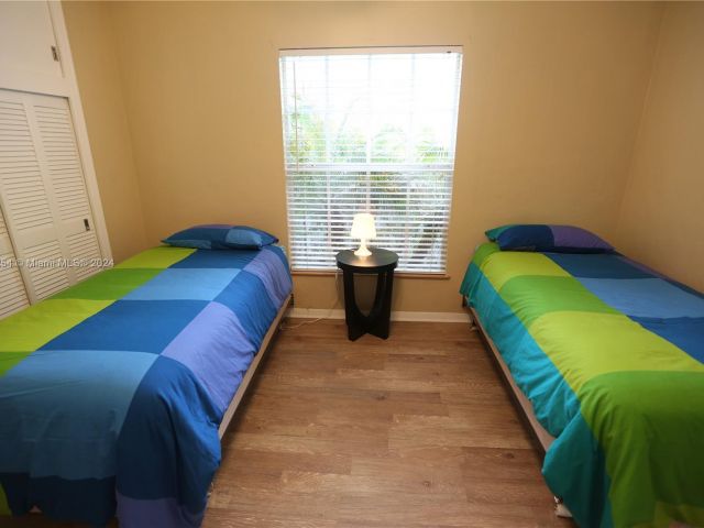 Home for rent at 1443 Hollywood Blvd 0 - photo 5183823