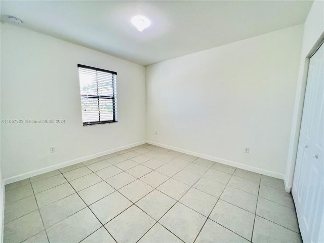 Home for rent at 11885 SW 244th St 11885 - photo 5184119