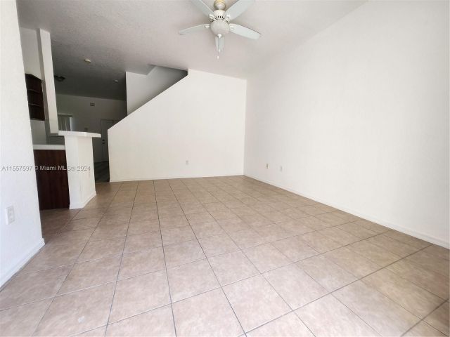 Home for rent at 1963 SE 23rd Rd - photo 5226647