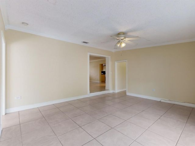 Home for sale at 359 Lytle Street - photo 5187464