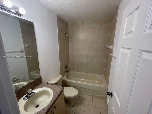 Home for rent at 12030 SW 268th St 53 - photo 5189160