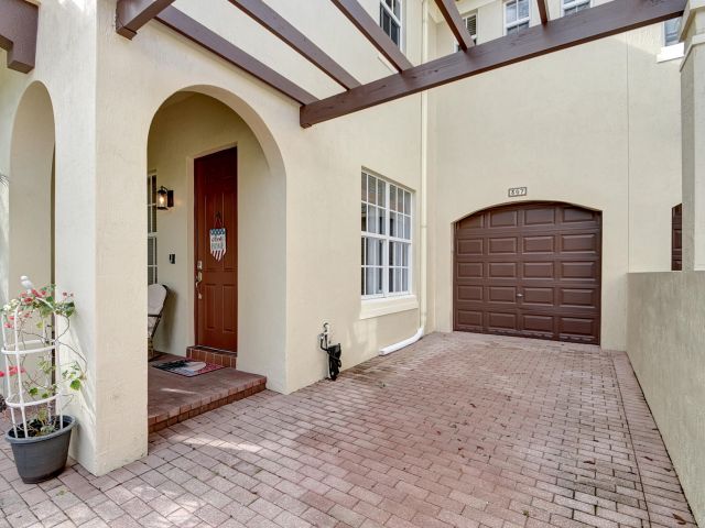 Home for sale at 2781 Eagle Rock Circle 307 - photo 5188095