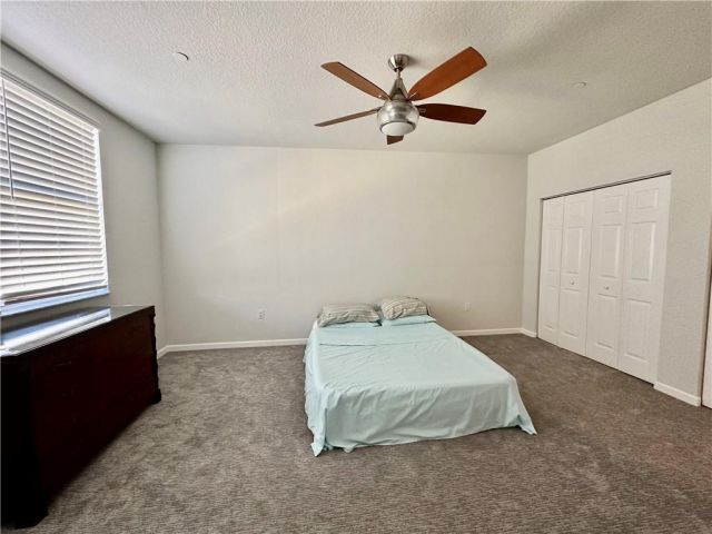 Home for rent at 3225 NE 5th Ct - photo 5240115
