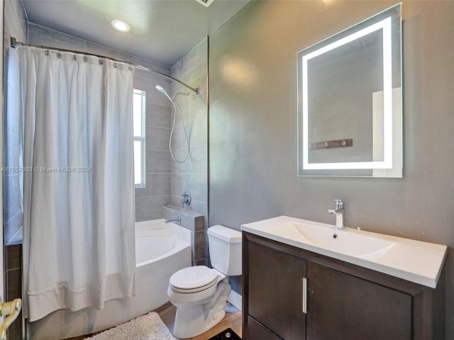 Home for sale at 275 SE 22nd St 275 - photo 5200742