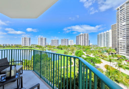 Apartment #716 at Turnberry Village