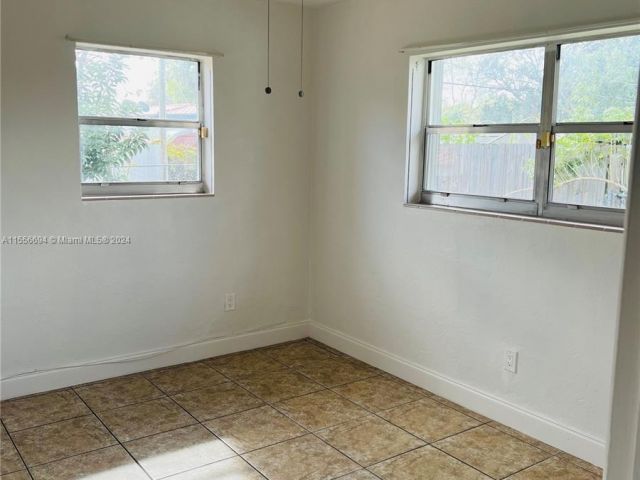 Home for rent at 1540 NE 180th St - photo 5202138