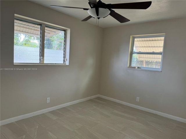 Home for rent at 6111 NW 43rd AVE - photo 5202830