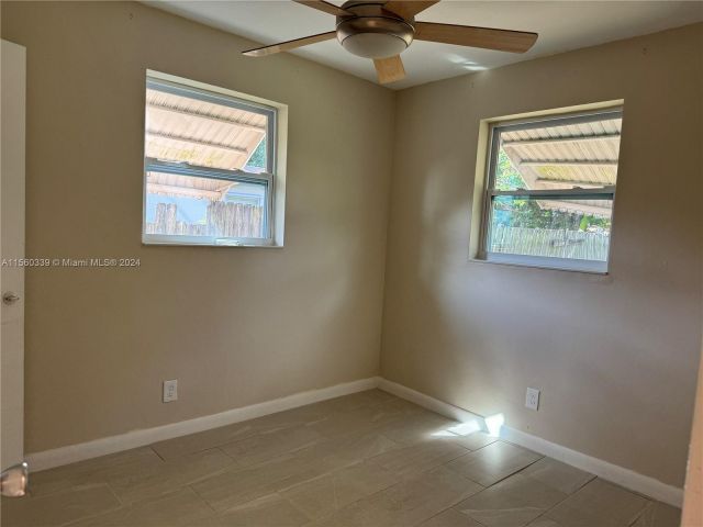 Home for rent at 6111 NW 43rd AVE - photo 5202831
