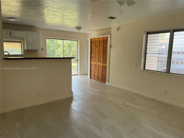 Home for rent at 6111 NW 43rd AVE - photo 5202835