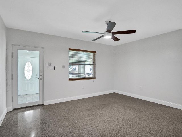 Home for rent at 1617 NE 17th Ter - photo 5207953