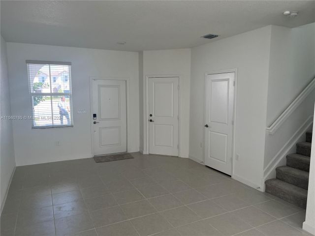 Home for rent at 2316 NW 130 Terrace - photo 5207250