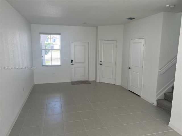 Home for rent at 2316 NW 130 Terrace - photo 5207252