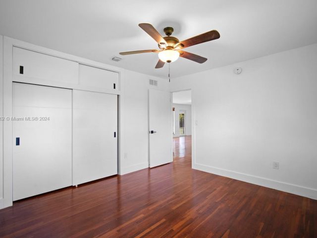 Home for rent at 13721 N Miami Ave - photo 5208422