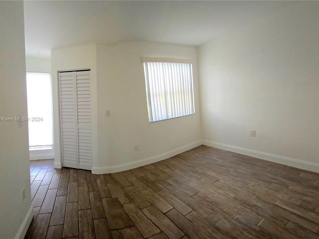 Home for rent at 8695 NW 6th Ln 2-212 - photo 5368867