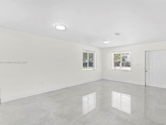 Home for rent at 933 NW 50th St - photo 5219012
