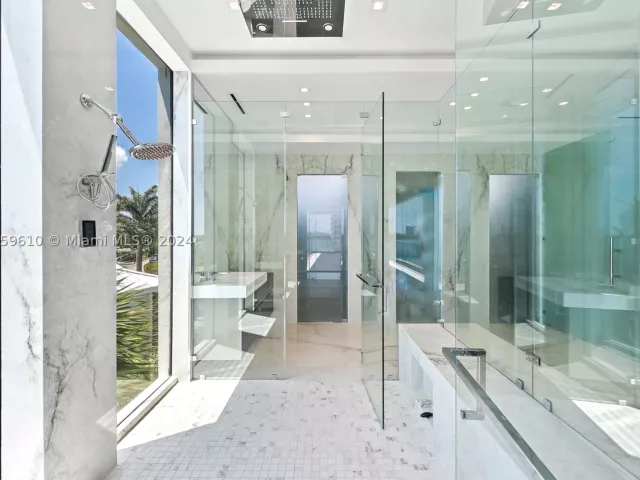 7-bedroom home for sale in Miami - 1133 Belle Meade Island Dr - MondialRealty