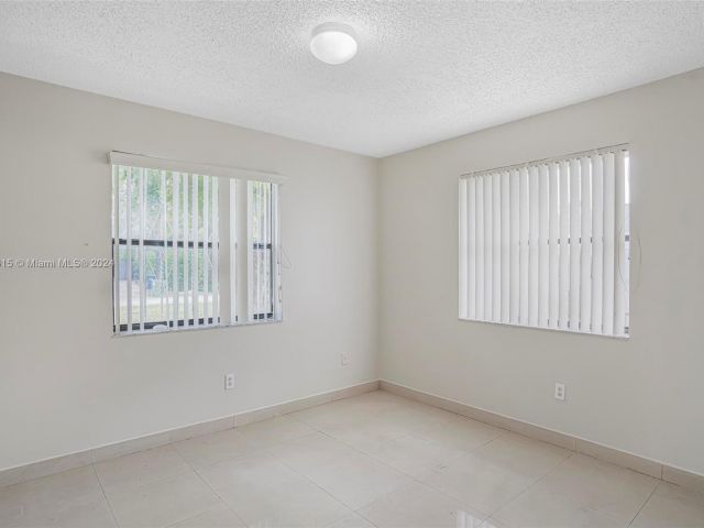 Home for rent at 12955 SW 186th Ter - photo 5216612