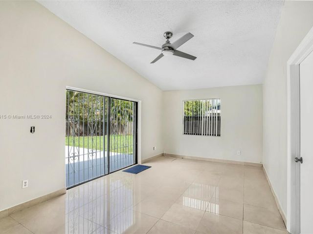 Home for rent at 12955 SW 186th Ter - photo 5216618