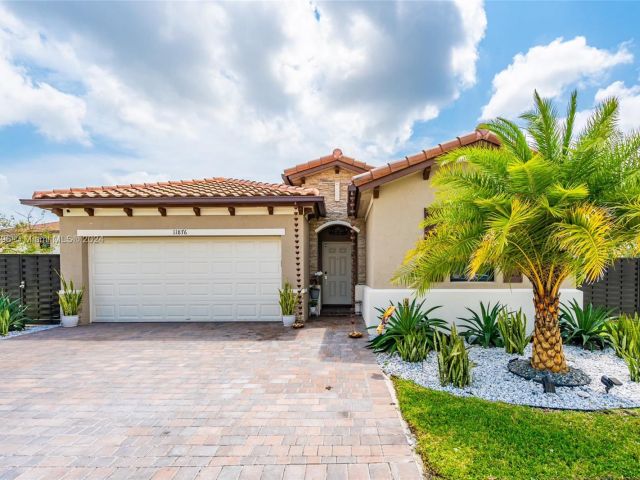 Home for sale at 11876 SW 232nd Ln - photo 5216430